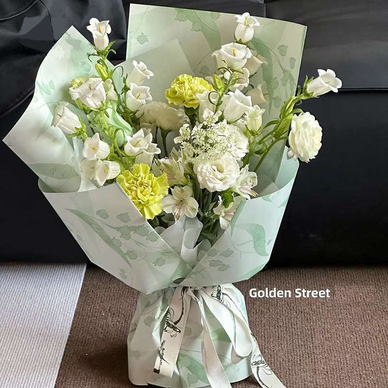 Gyöngyvirág mintás íves fólia csomagoló – 20 ív/csomag 58cm x 58cm pasztell zöld - Image 2
