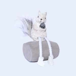 karácsonyi polyresin figura 4,5 x 6,5 x 8cm fehér/szürke